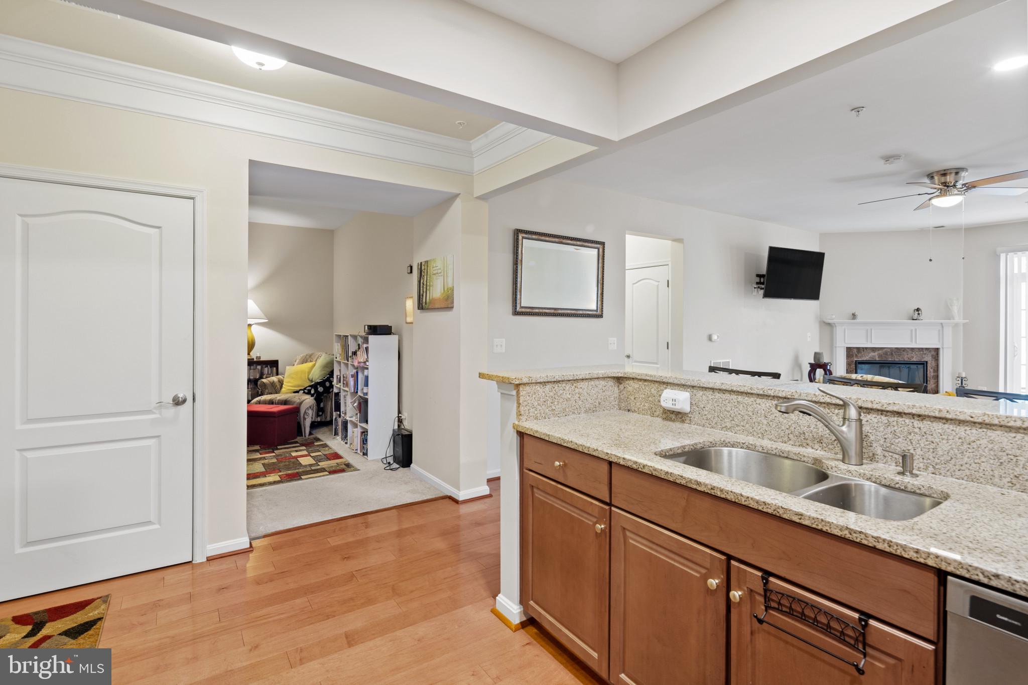 3011 Dexter Dr #1205