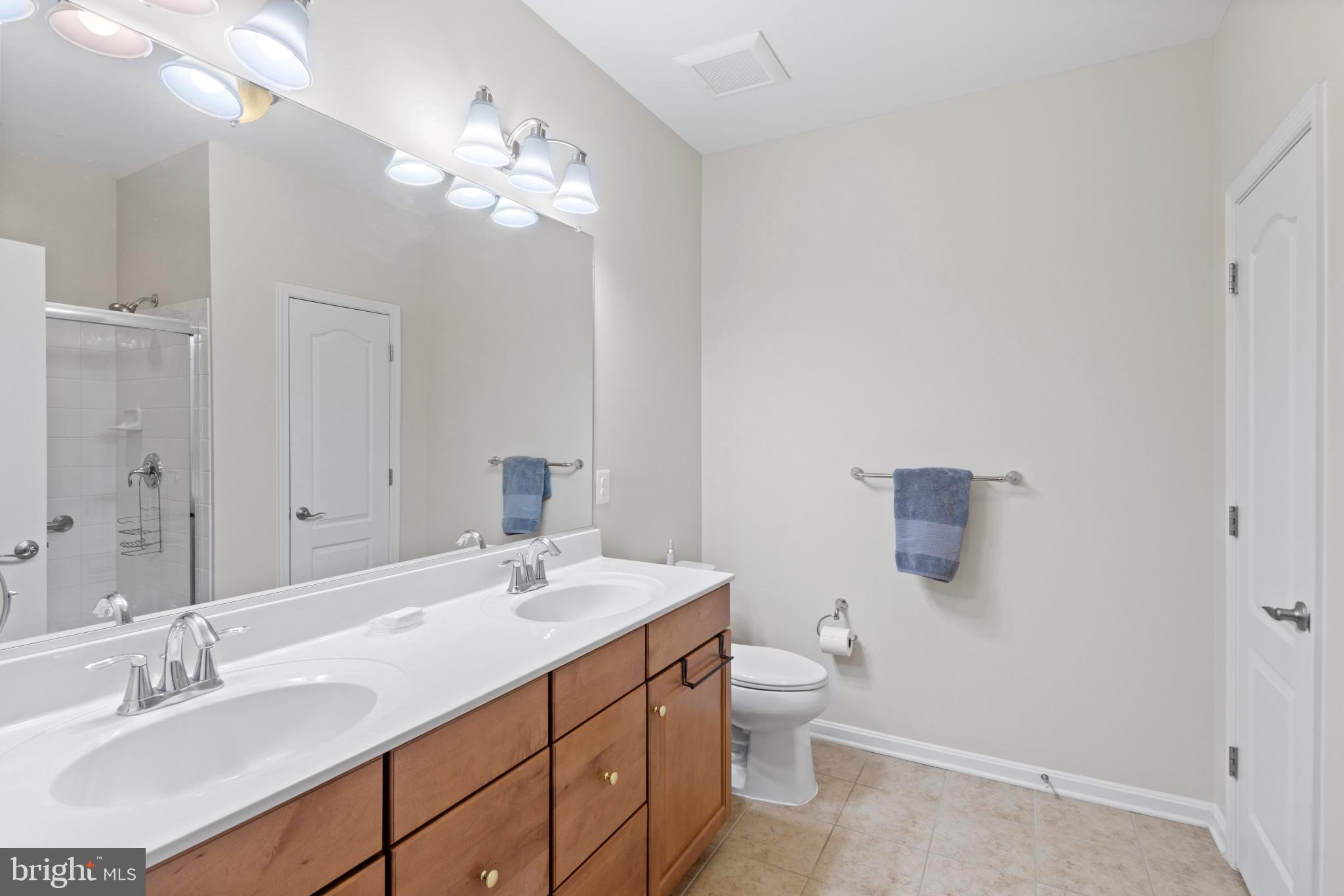 3011 Dexter Dr #1205