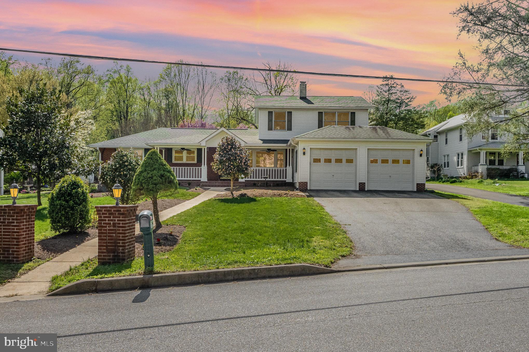 8040 Savage Guilford Rd