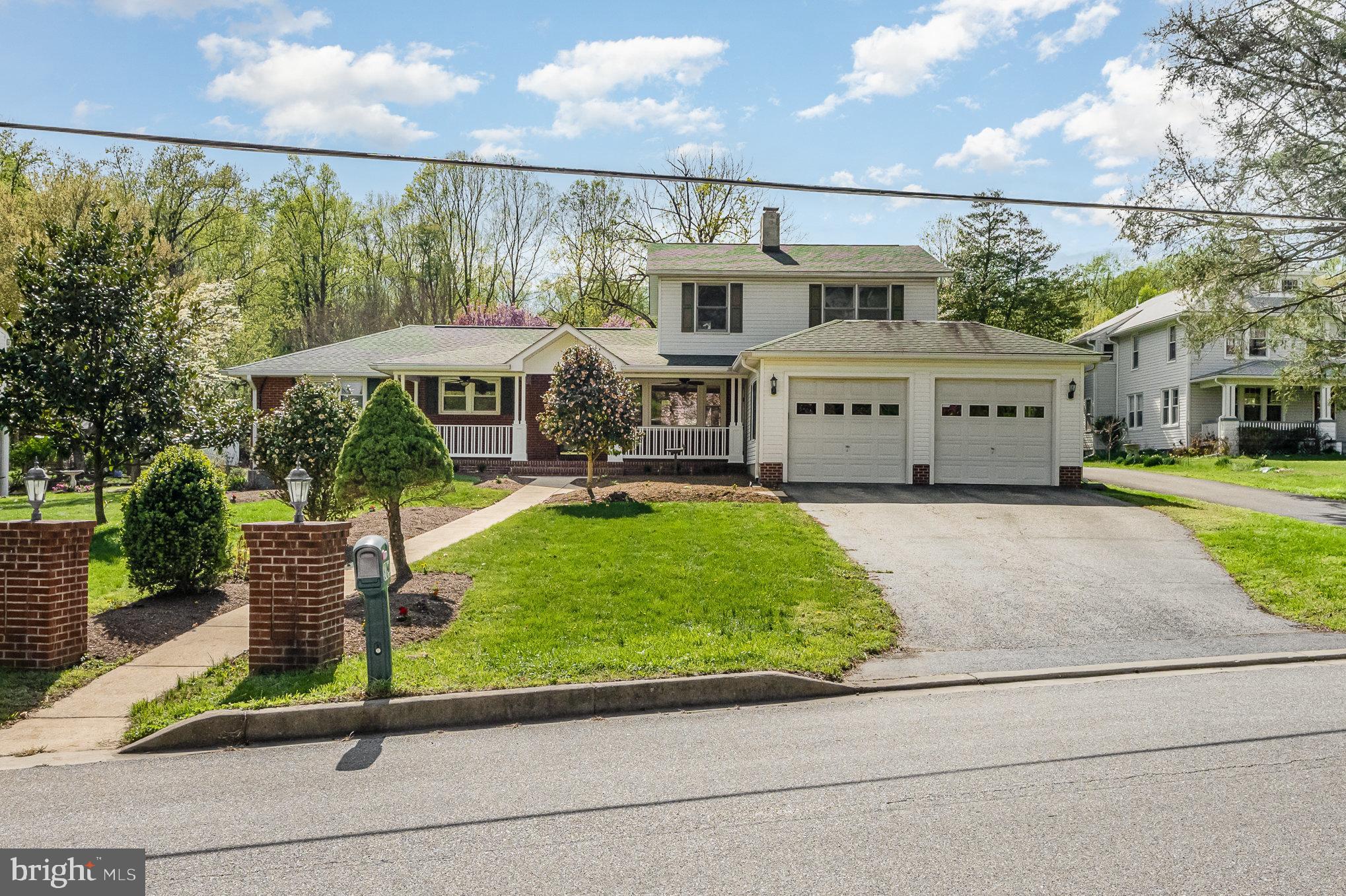 8040 Savage Guilford Rd