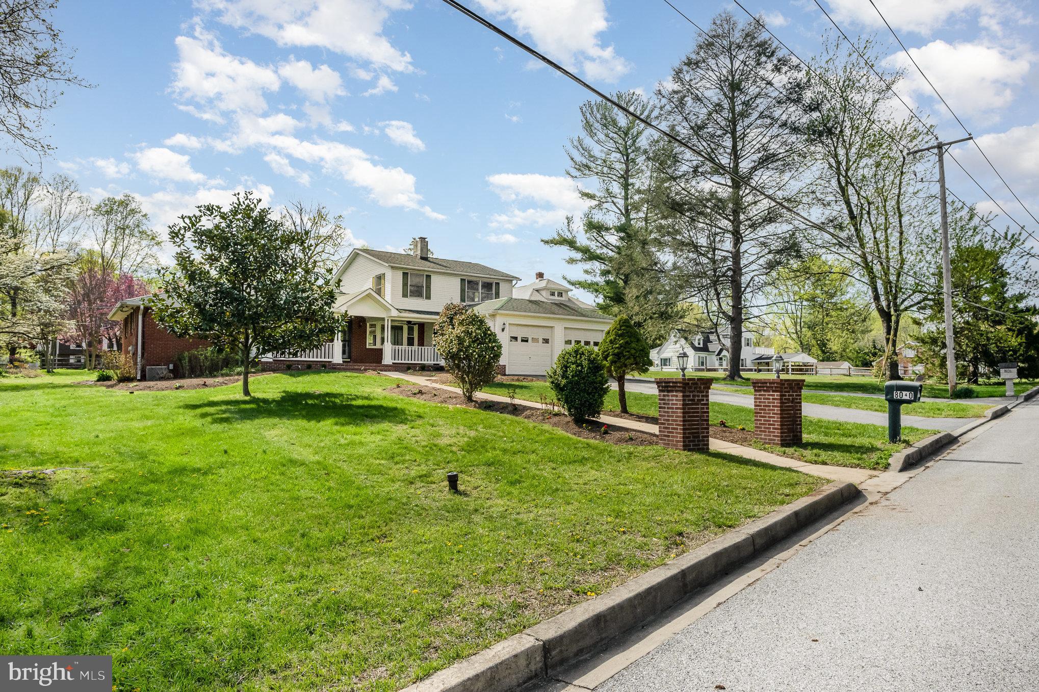 8040 Savage Guilford Rd