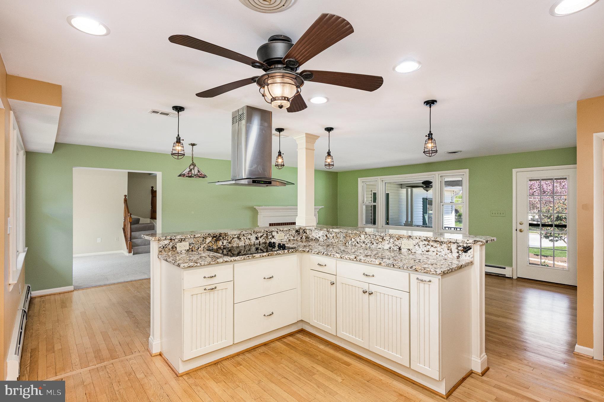 8040 Savage Guilford Rd