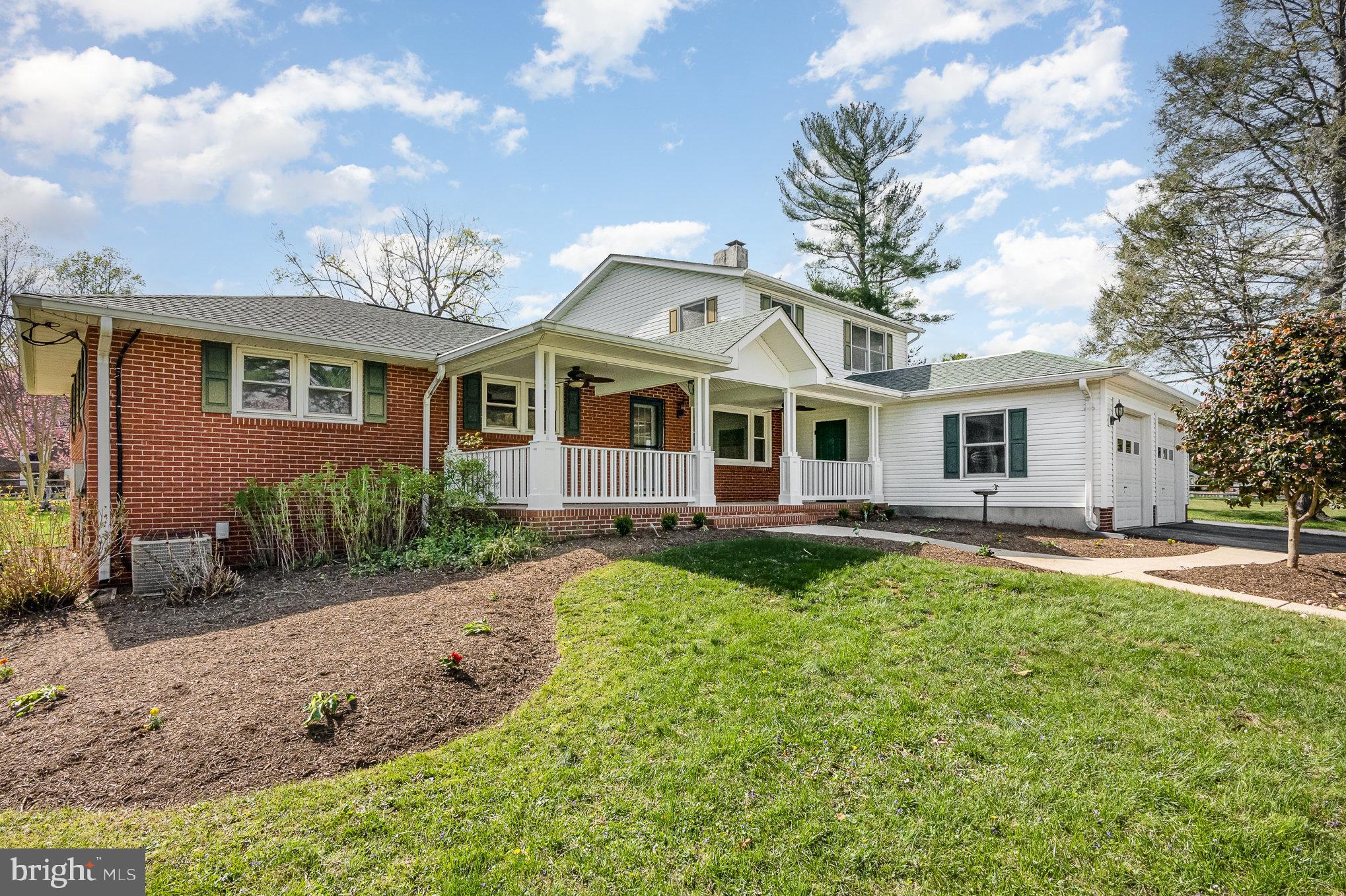 8040 Savage Guilford Rd