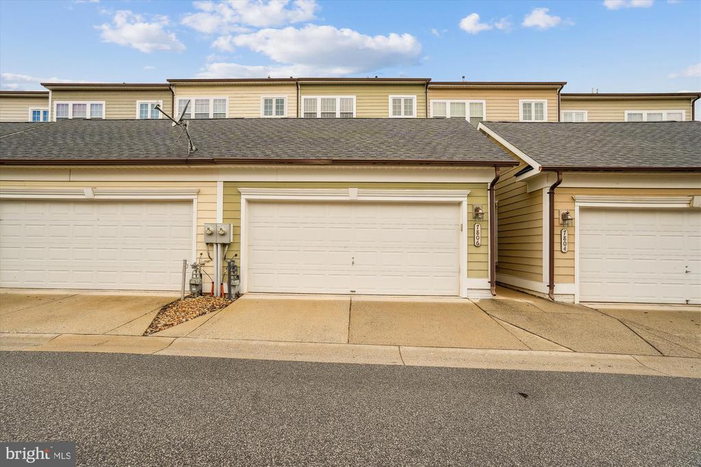 7806 Tuckahoe Ct