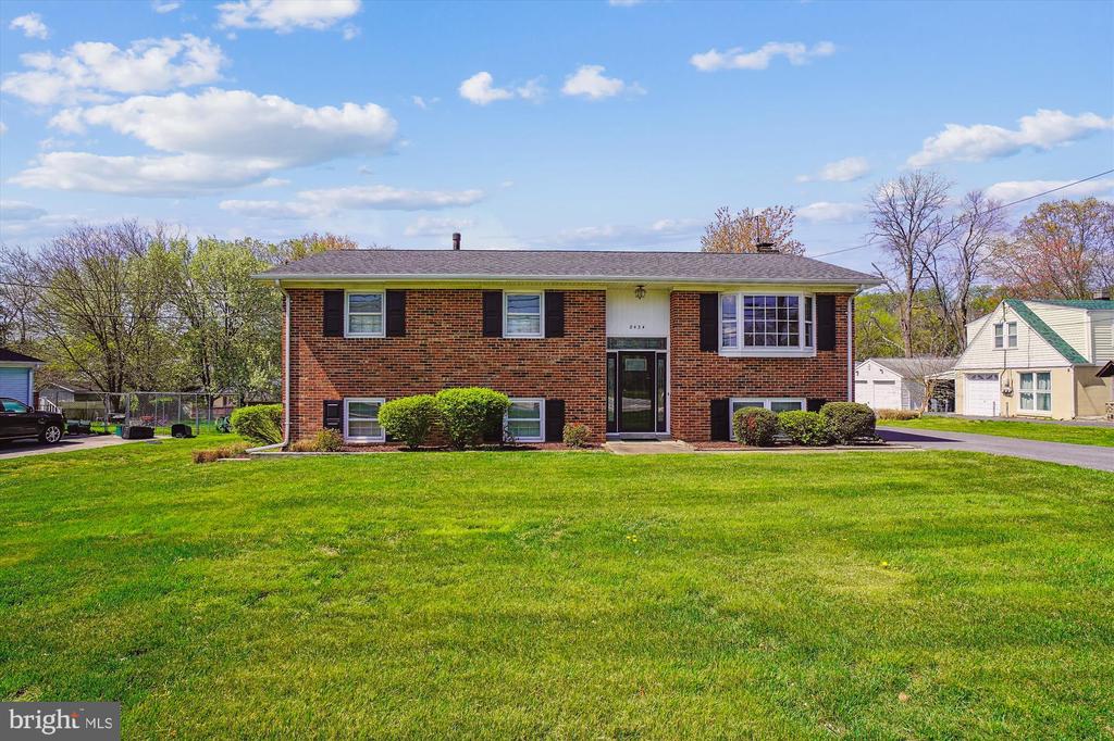 8434 Savage Guilford Rd