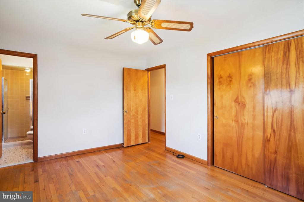 8434 Savage Guilford Rd