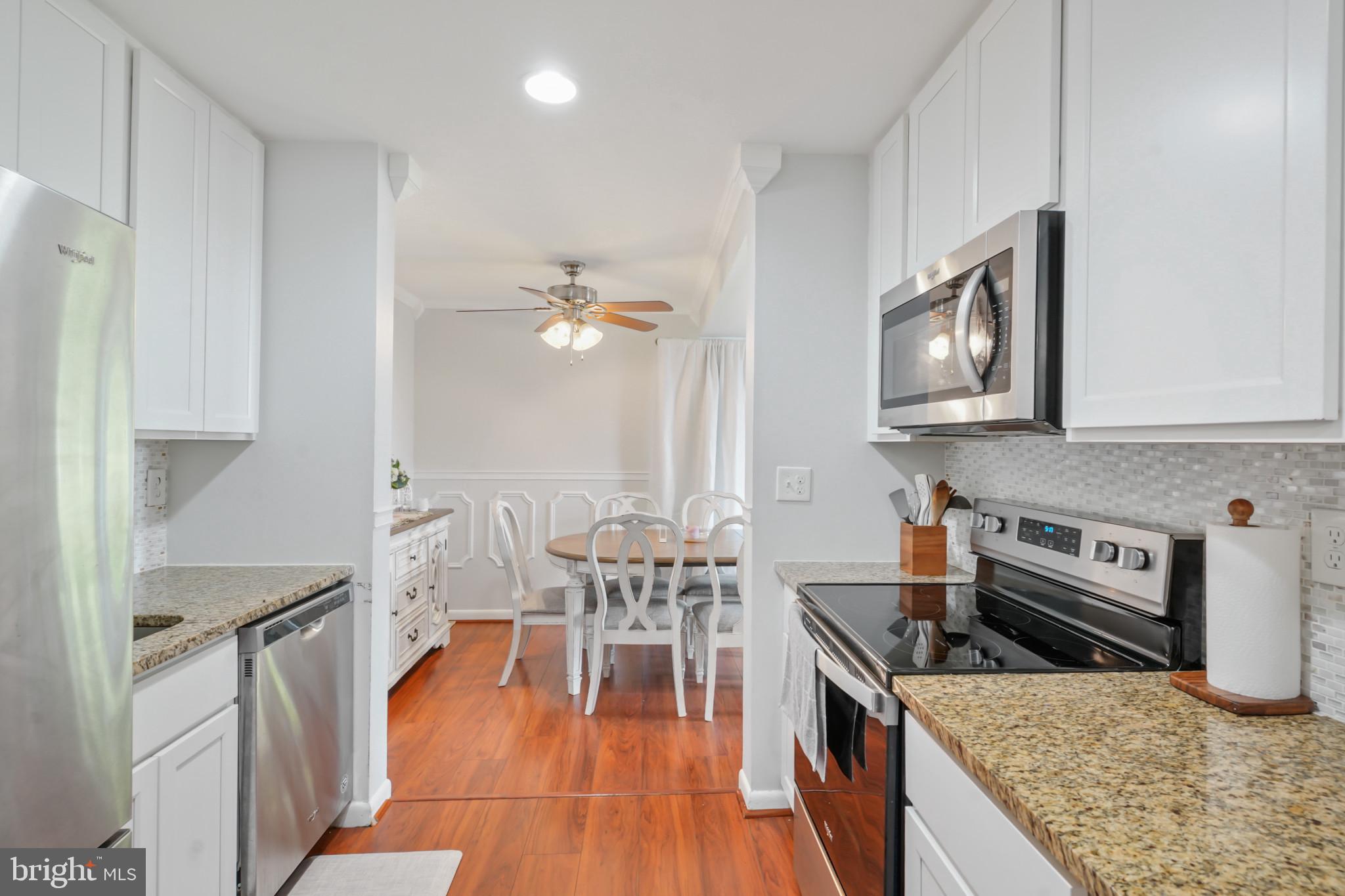 9060 Moonshine Holw #G