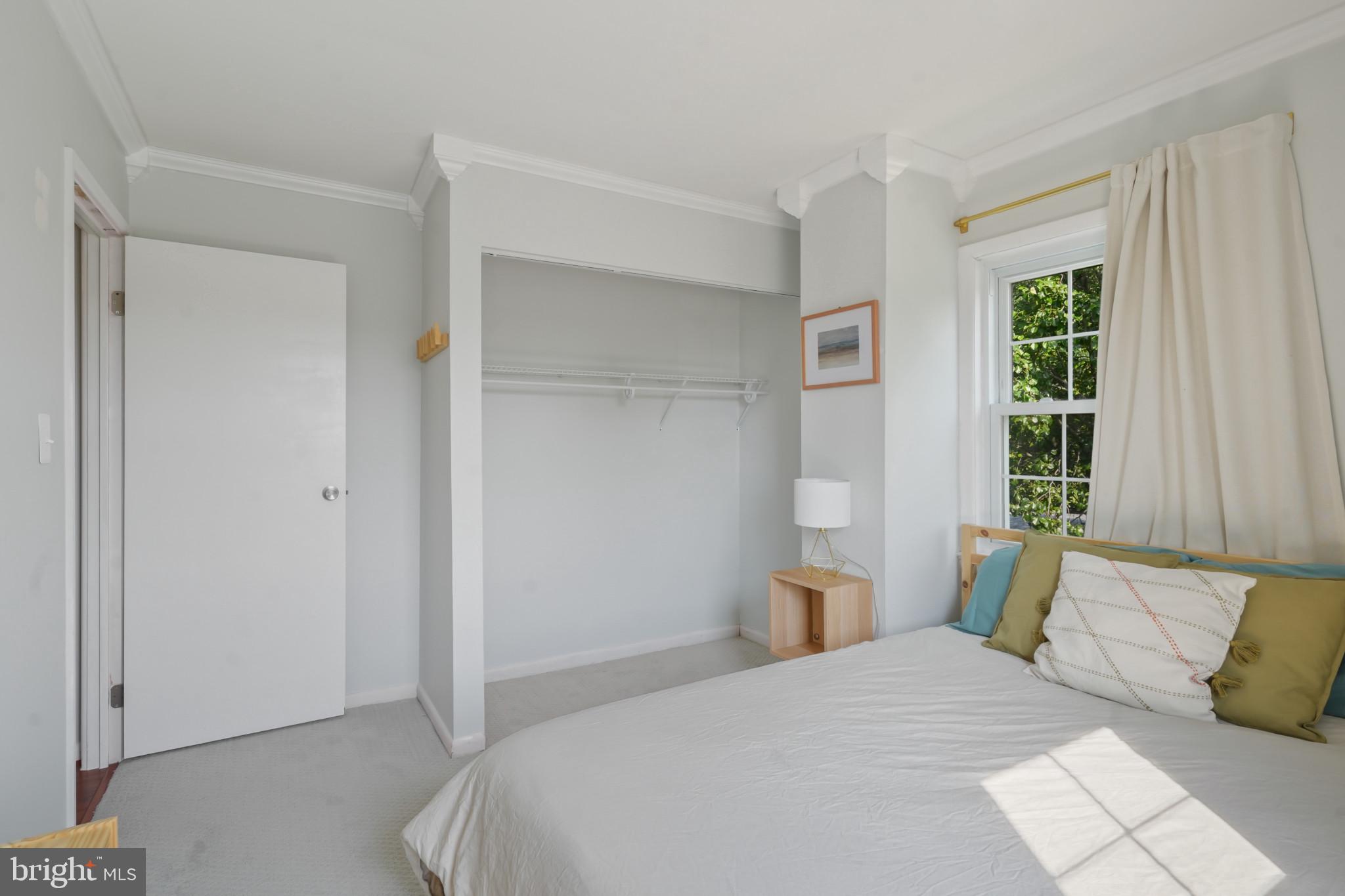 9060 Moonshine Holw #G