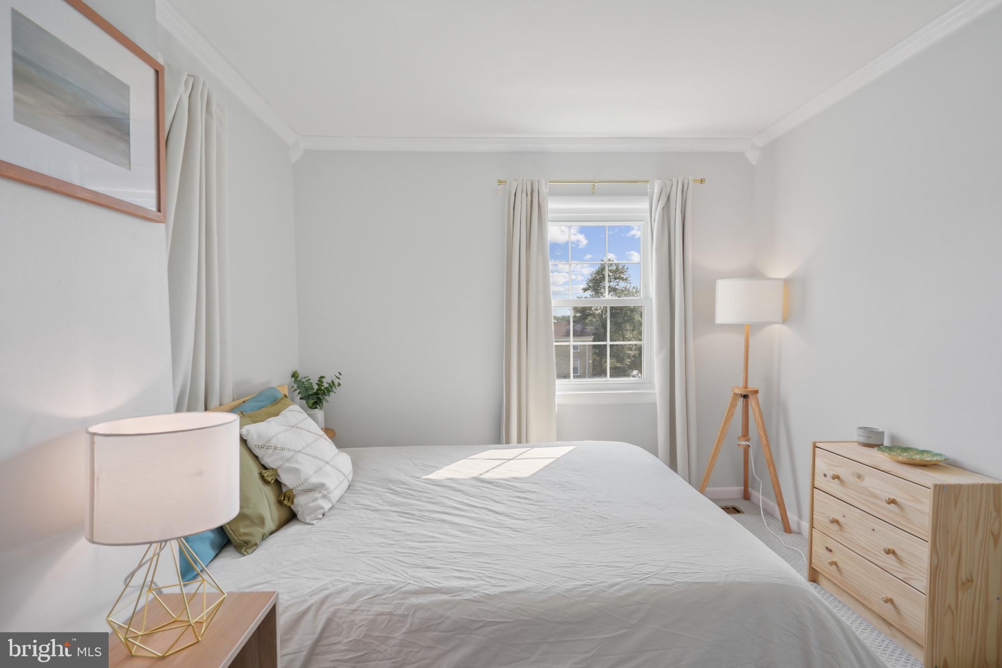 9060 Moonshine Holw #G