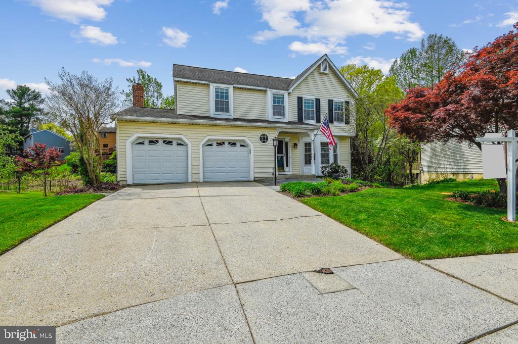 8611 Honeysuckle Ct