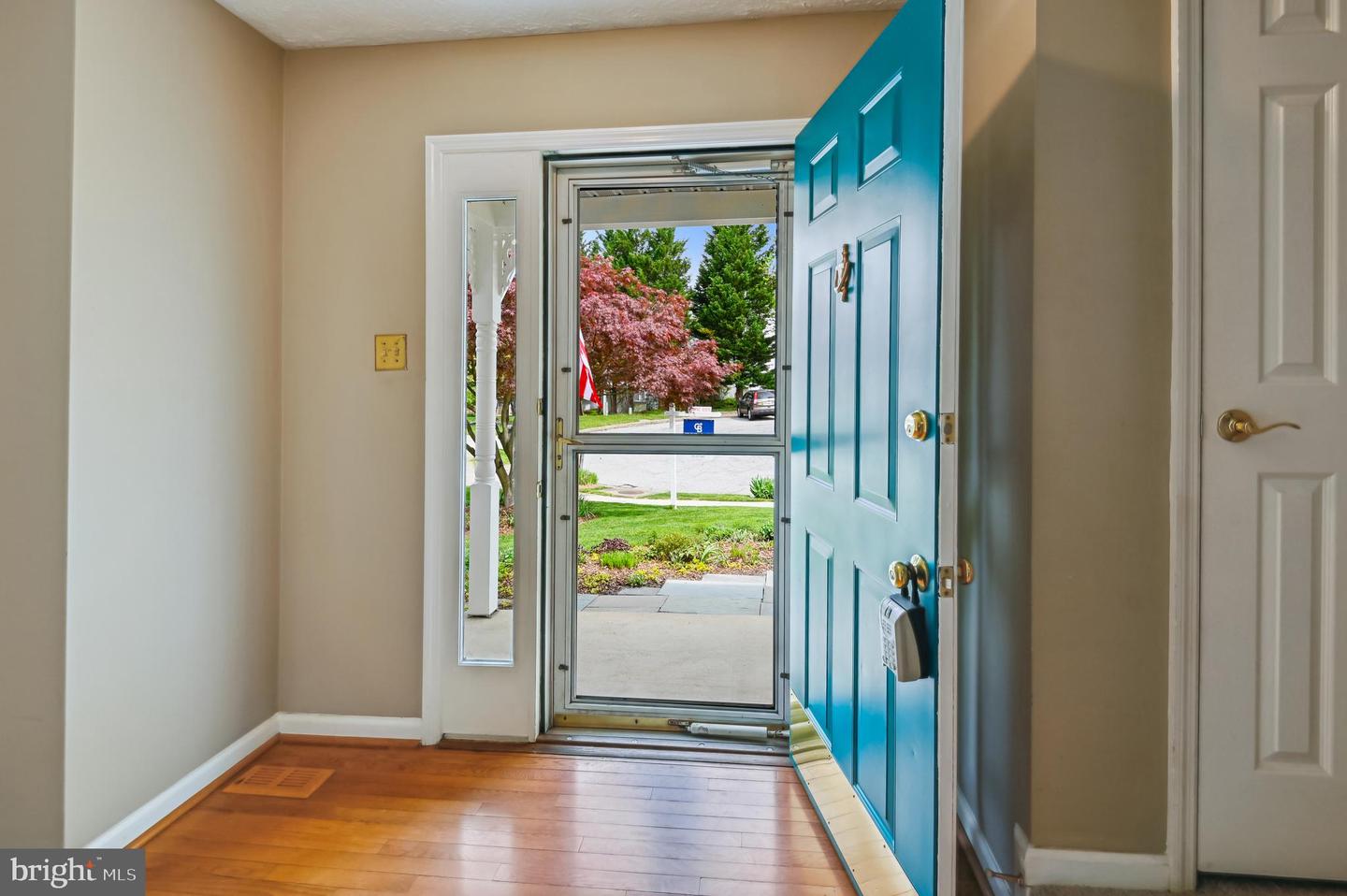 8611 Honeysuckle Ct