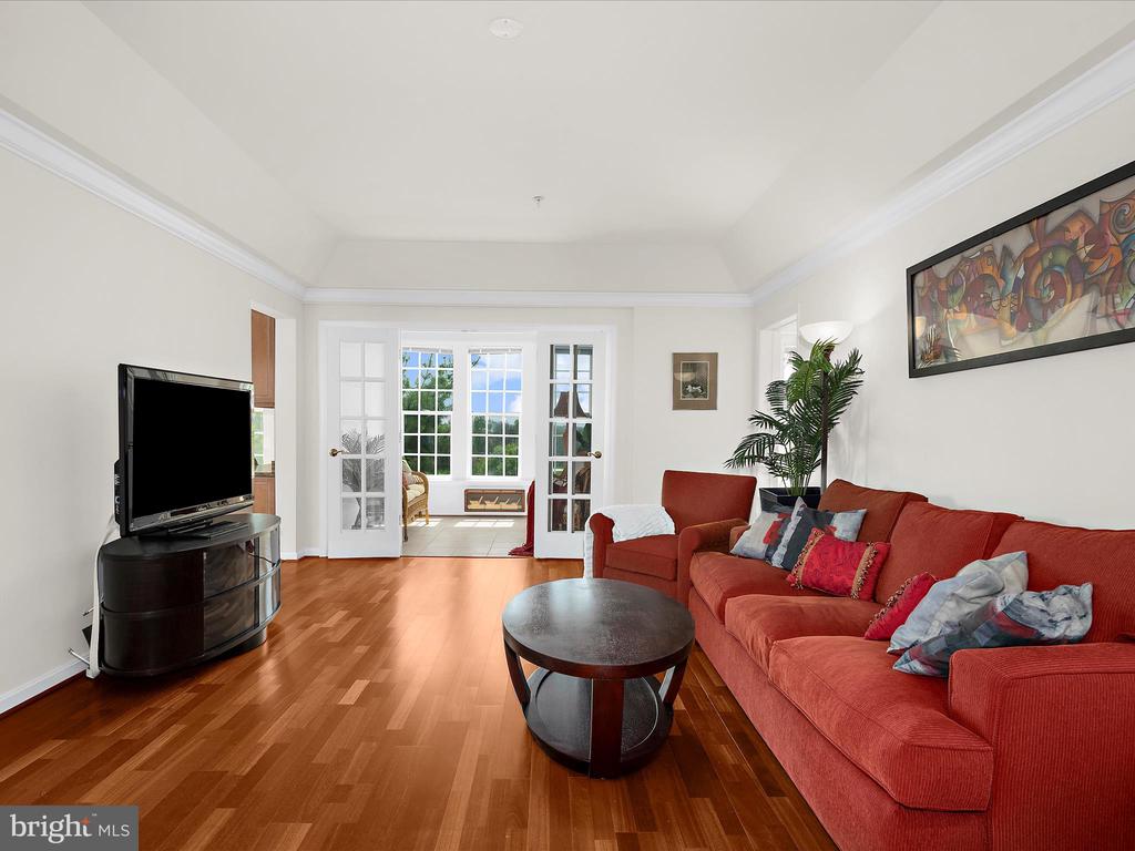 7315 BROOKVIEW ROAD Unit: 206