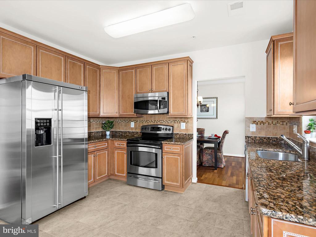 7315 BROOKVIEW ROAD Unit: 206