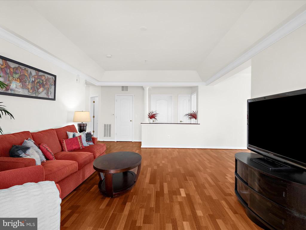 7315 BROOKVIEW ROAD Unit: 206