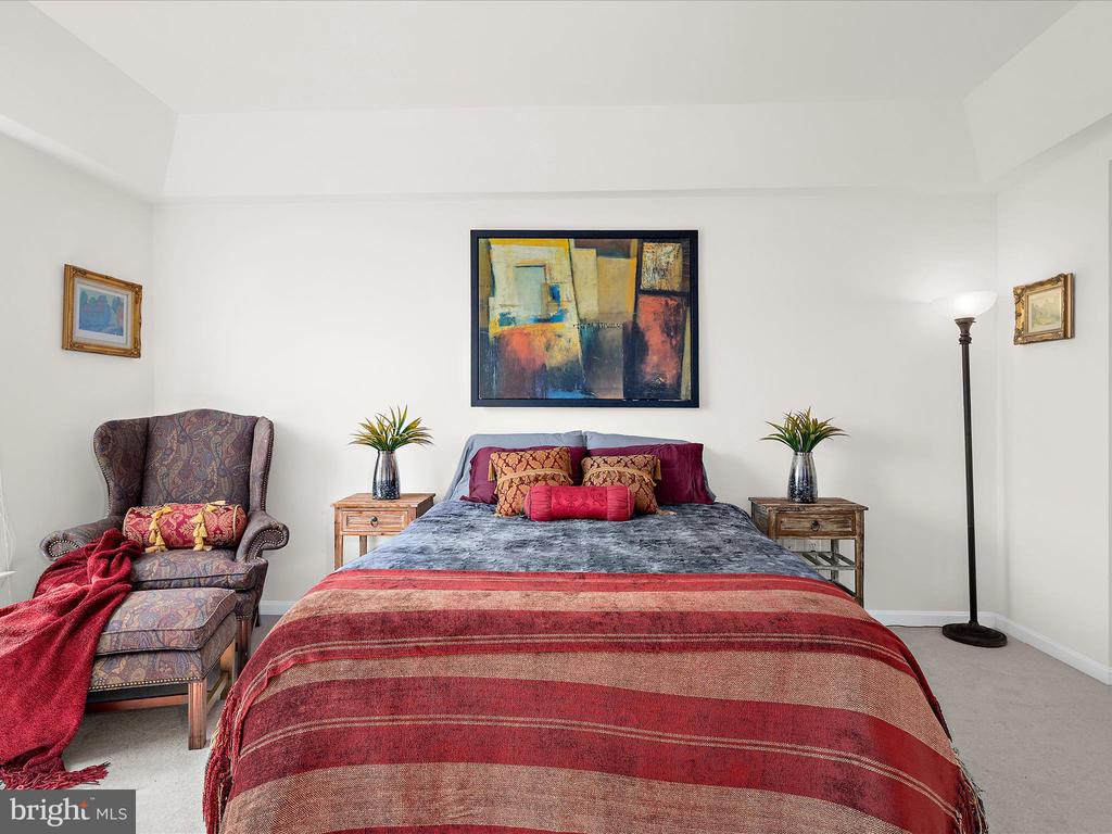 7315 BROOKVIEW ROAD Unit: 206