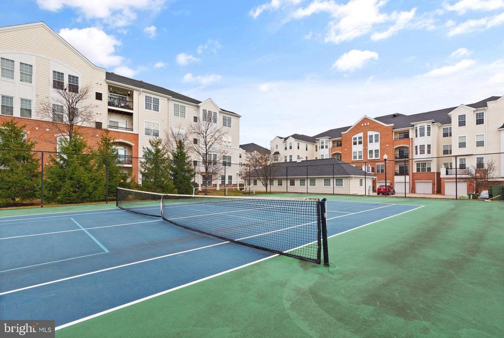 7315 BROOKVIEW ROAD Unit: 206