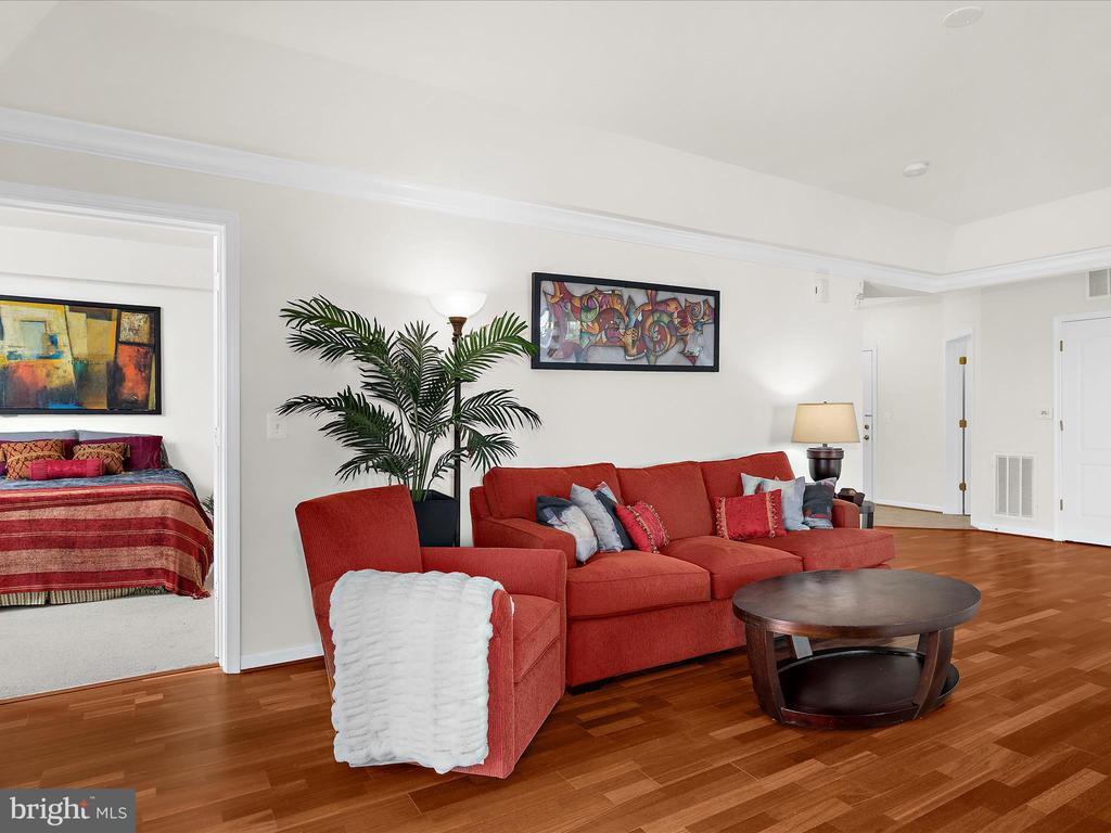 7315 BROOKVIEW ROAD Unit: 206
