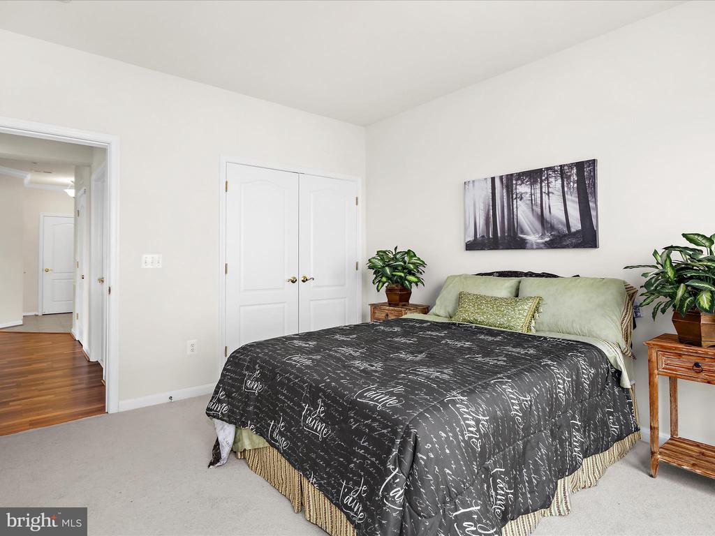 7315 BROOKVIEW ROAD Unit: 206