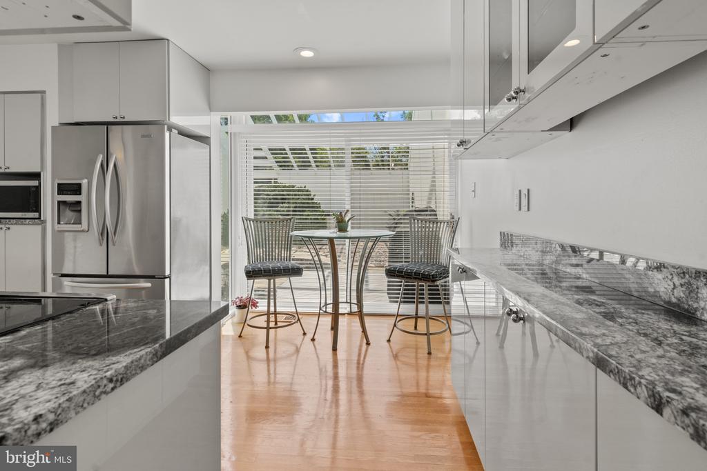 10323 Wilde Lake Ter