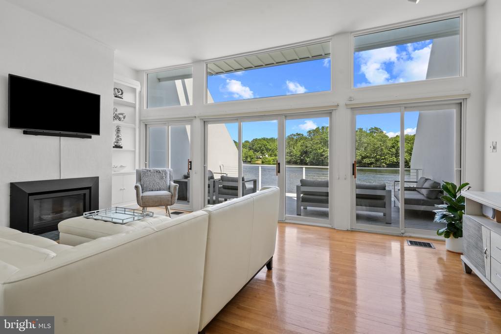 10323 Wilde Lake Ter