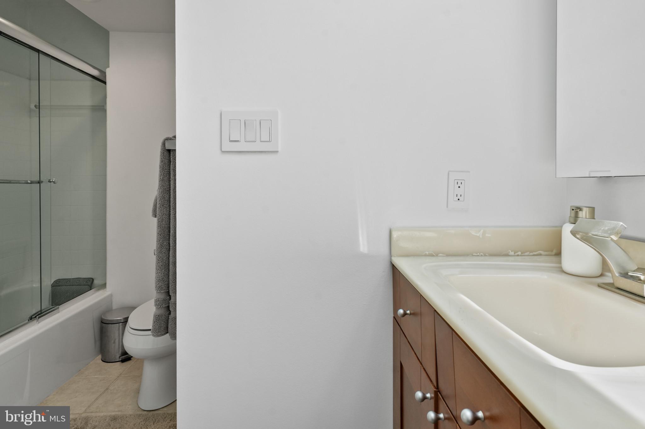 10323 Wilde Lake Ter