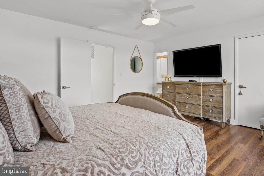 10323 Wilde Lake Ter