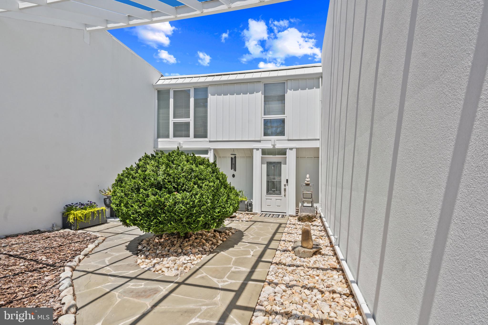 10323 Wilde Lake Ter