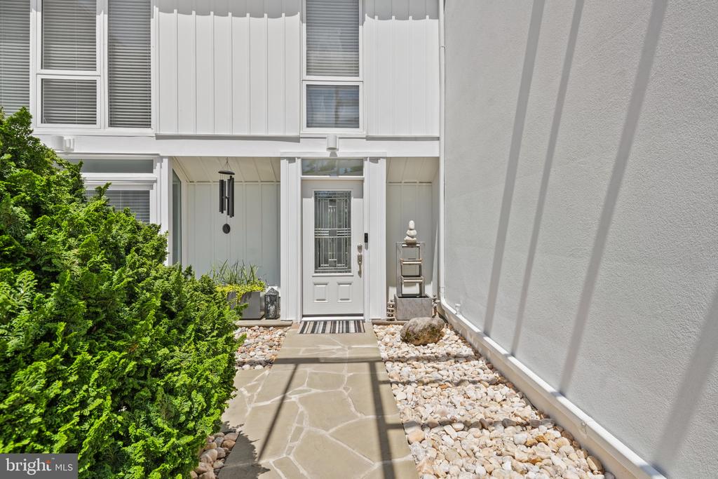 10323 Wilde Lake Ter