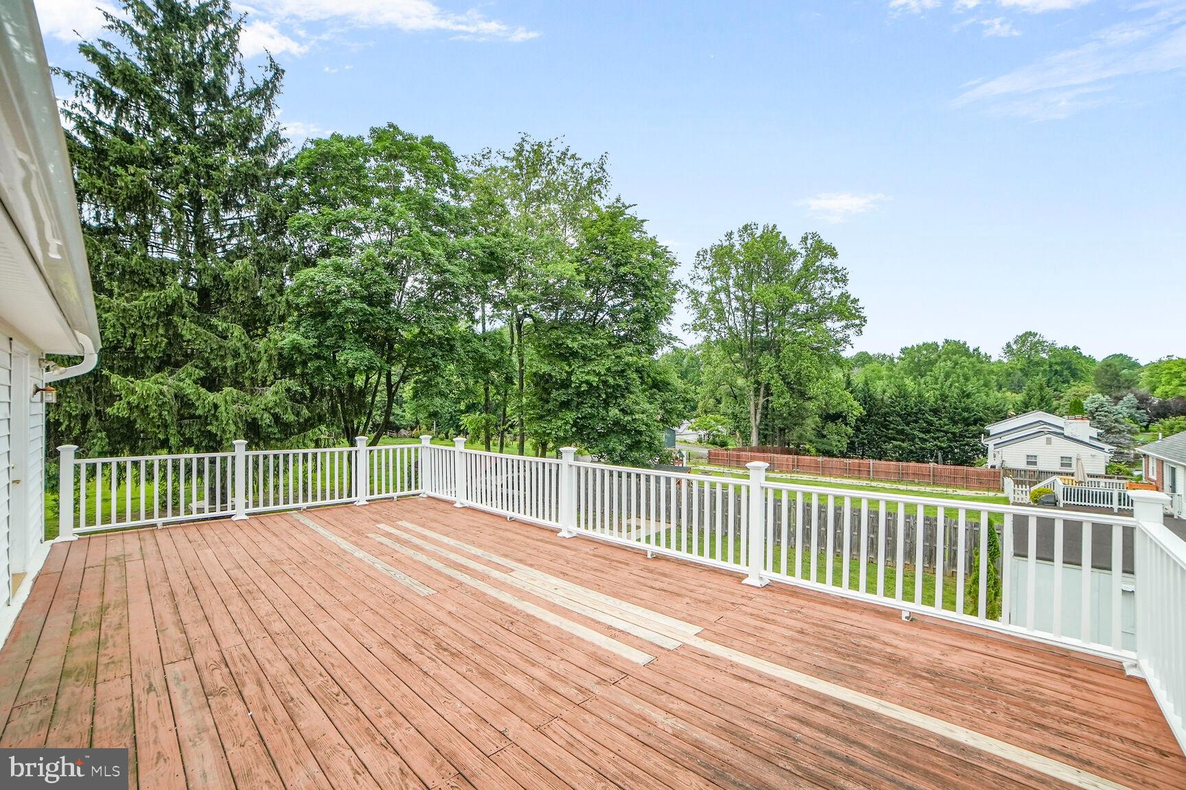 8022 Savage Guilford Rd