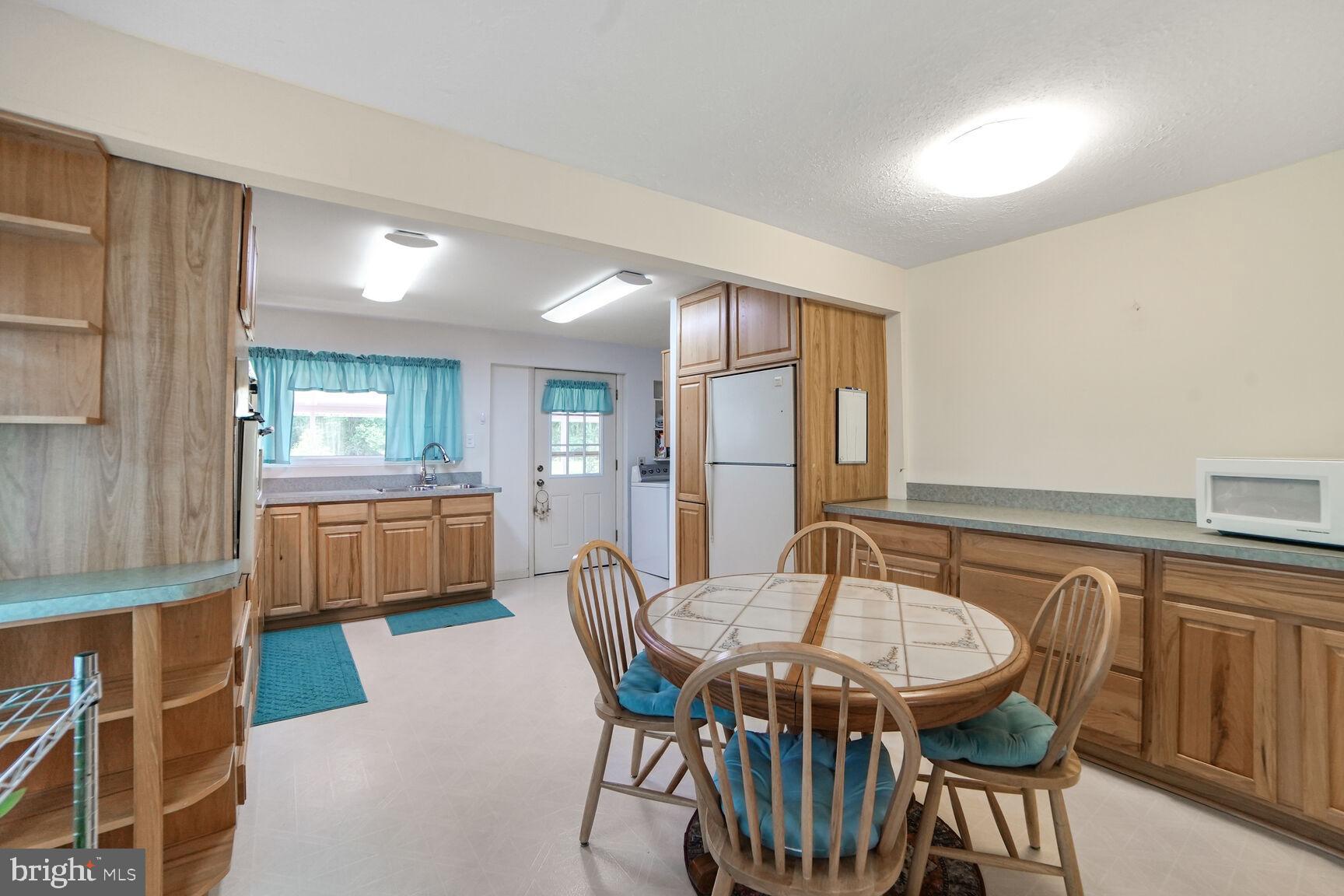 8022 Savage Guilford Rd