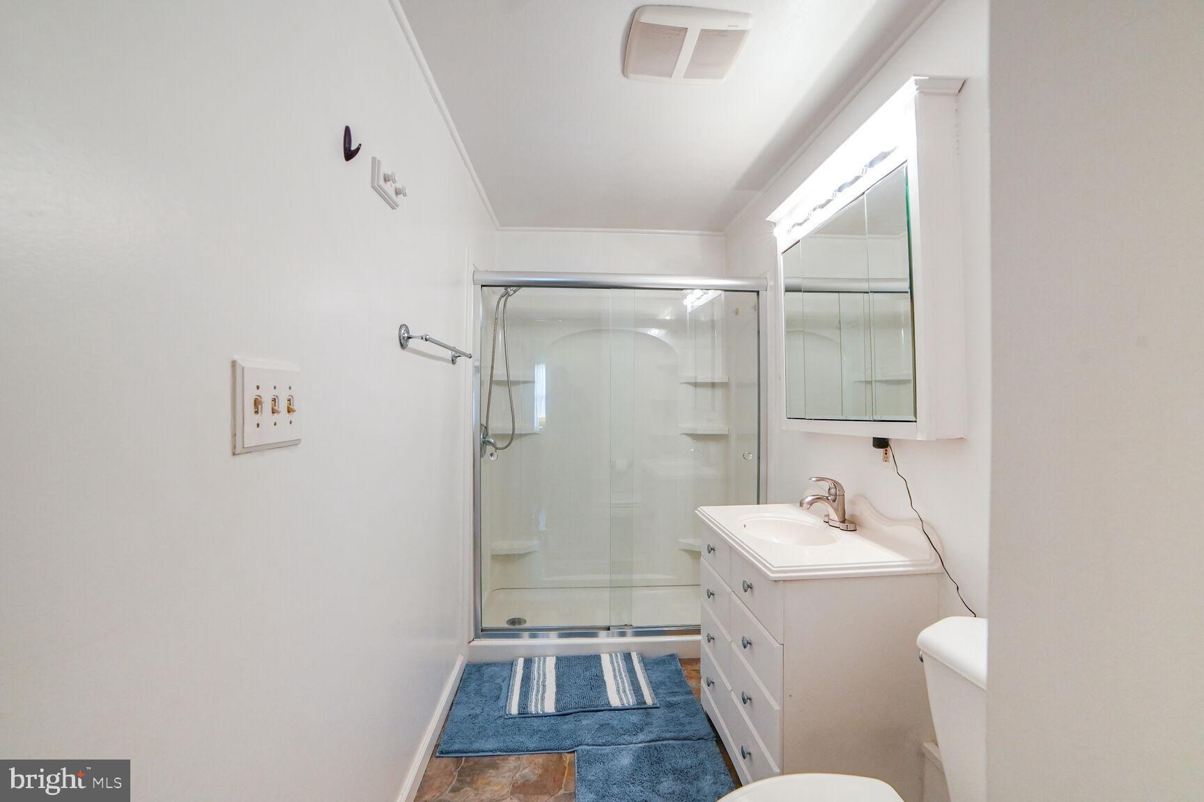 8022 Savage Guilford Rd