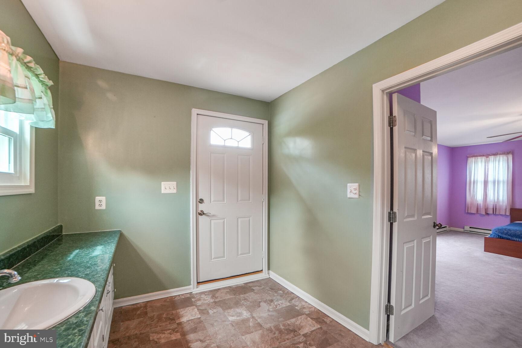 8022 Savage Guilford Rd