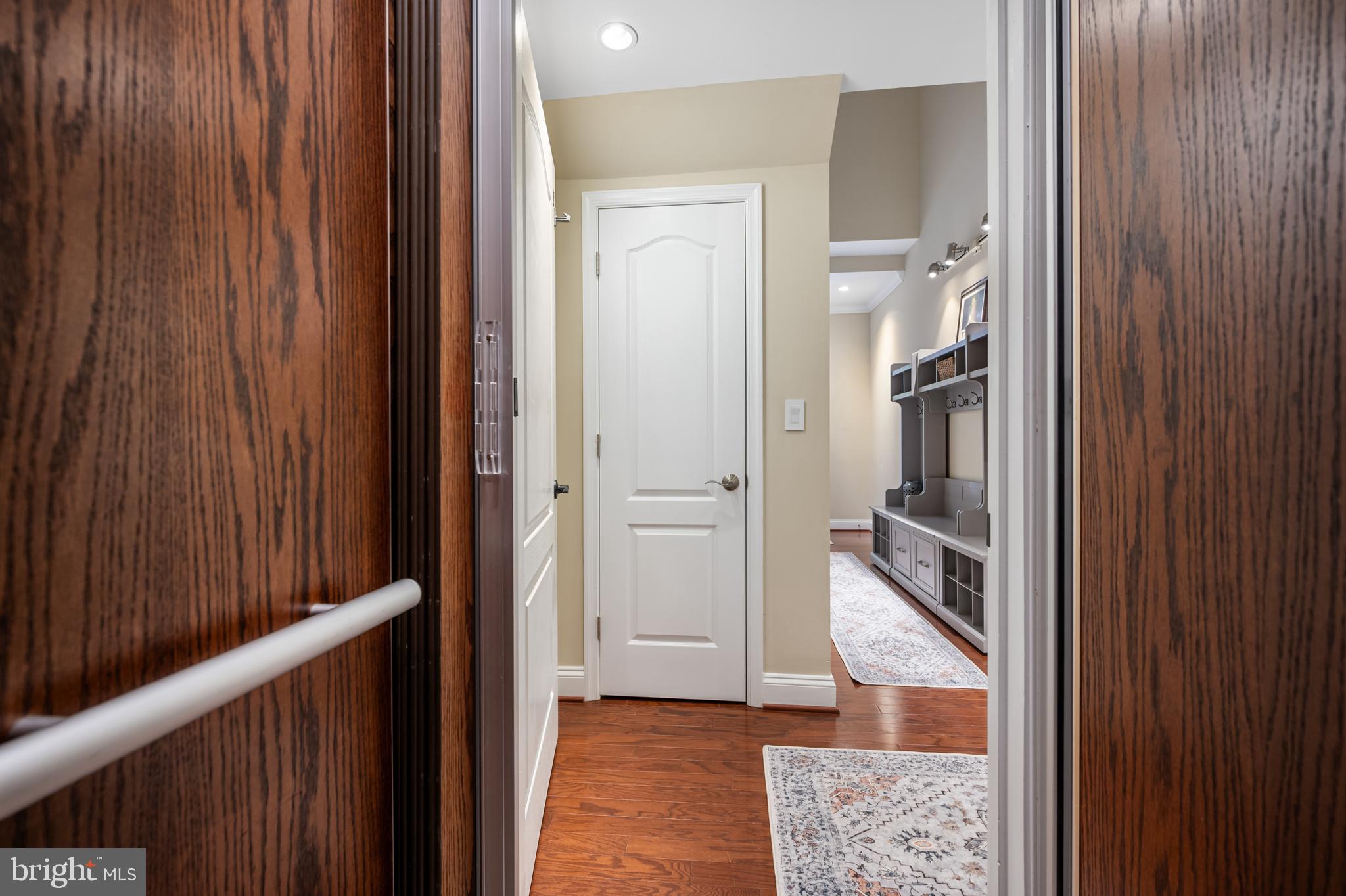 11249-2 Chase St #100