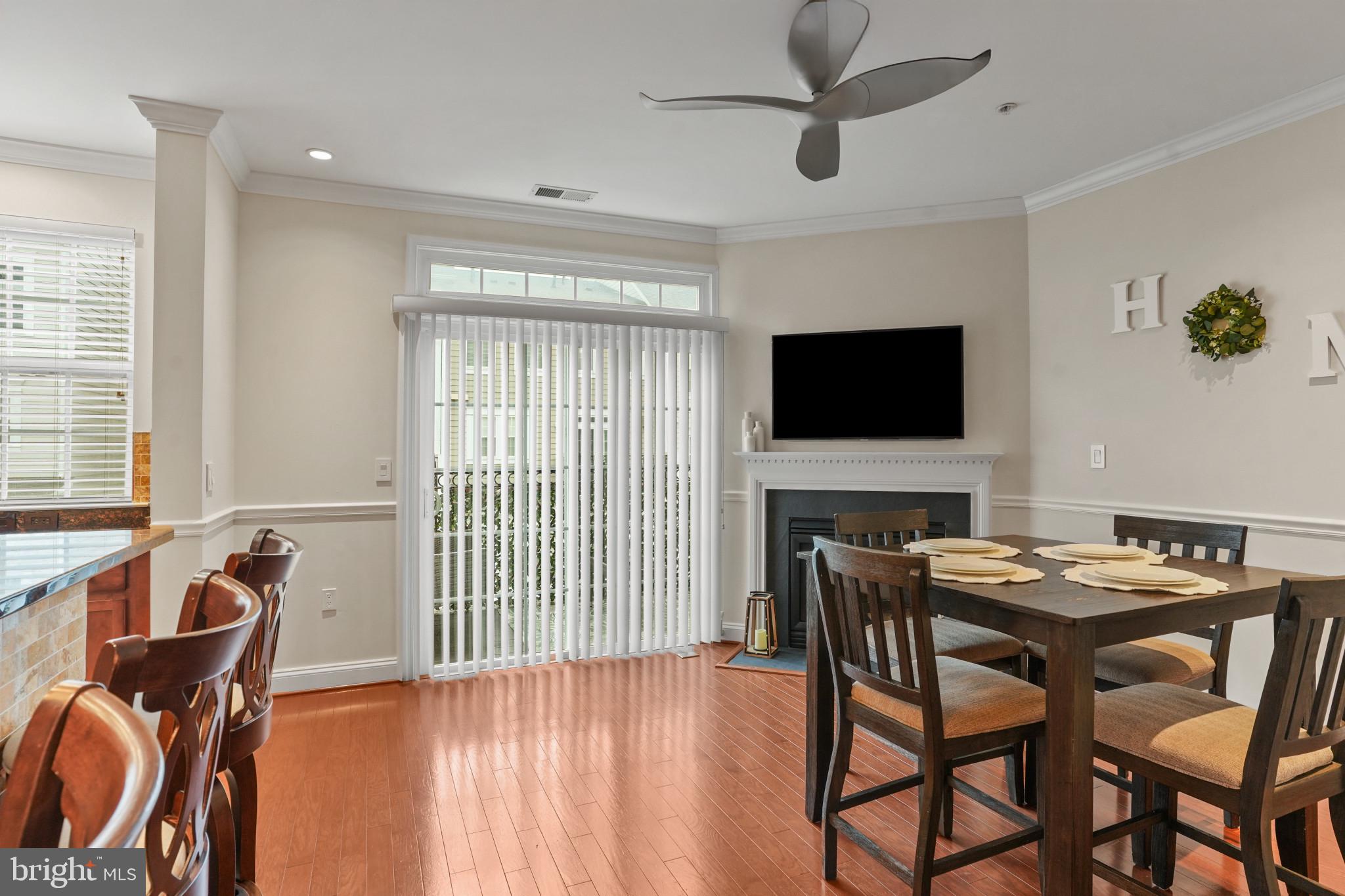 11249-2 Chase St #100