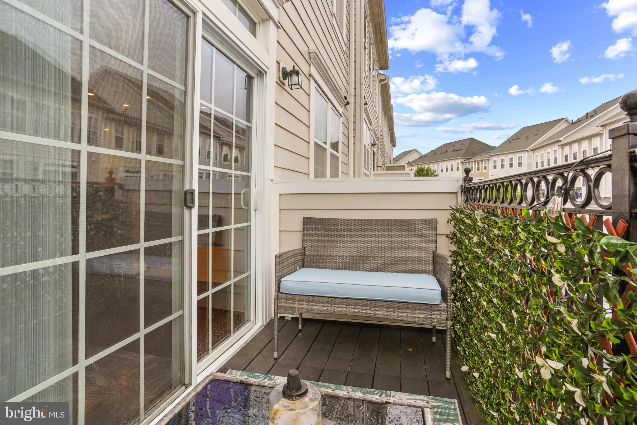 11249-2 Chase St #100