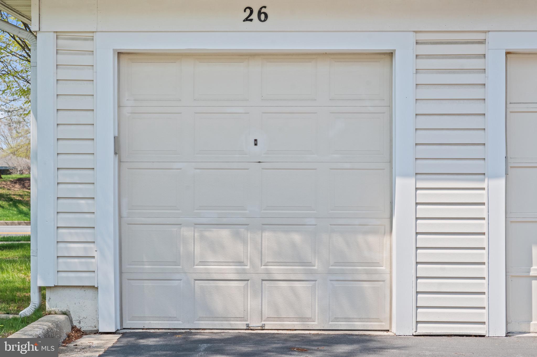 5901 Millrace Ct #H-103