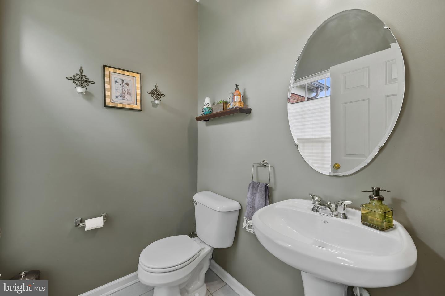 5238 Tiyana Ct