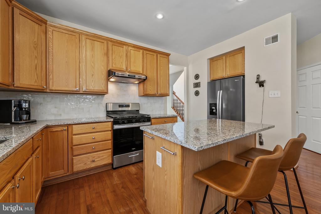 5238 Tiyana Ct