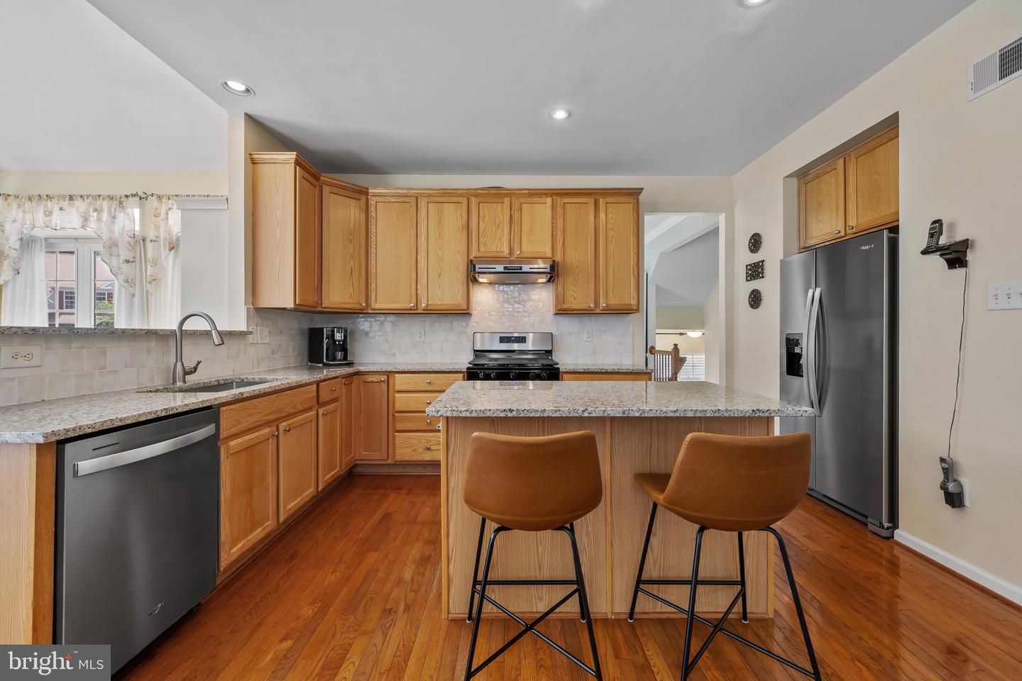 5238 Tiyana Ct
