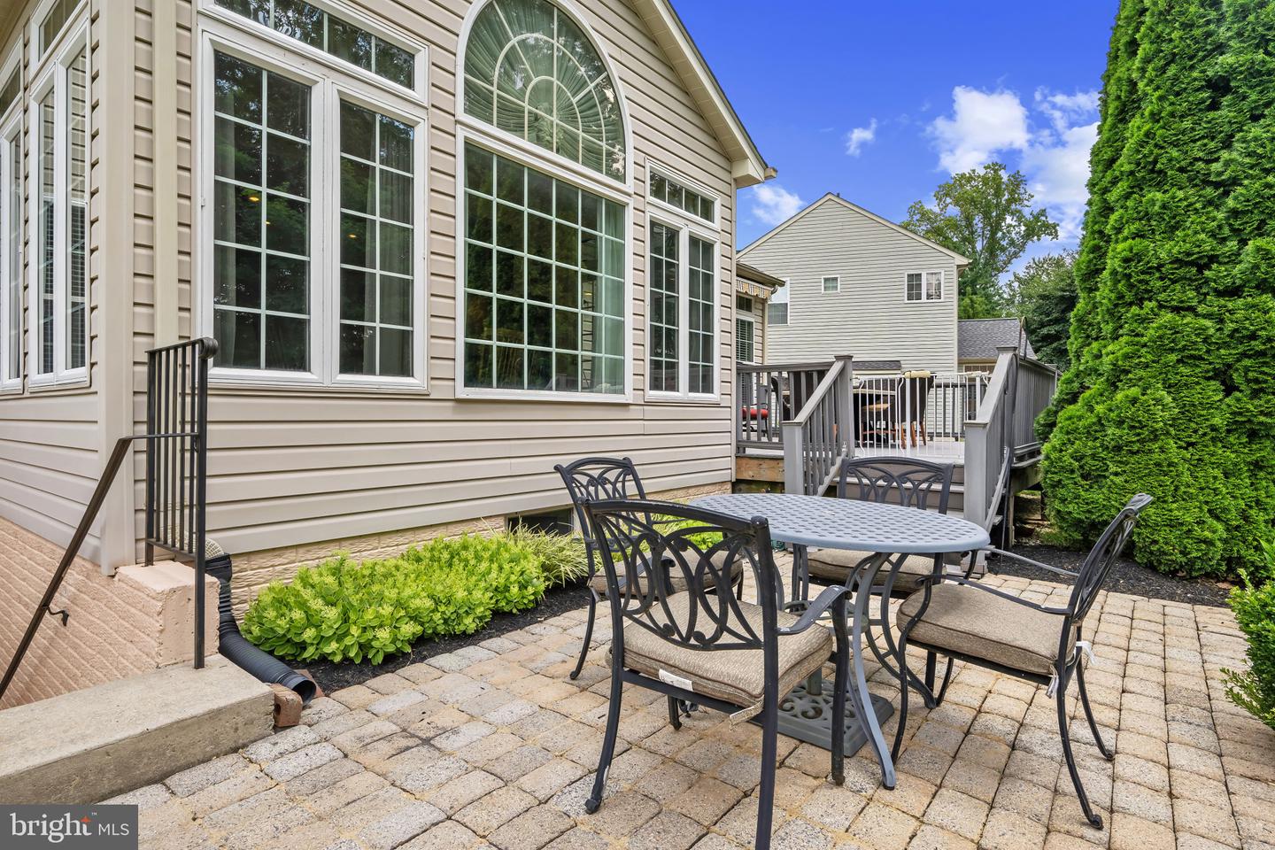 5238 Tiyana Ct