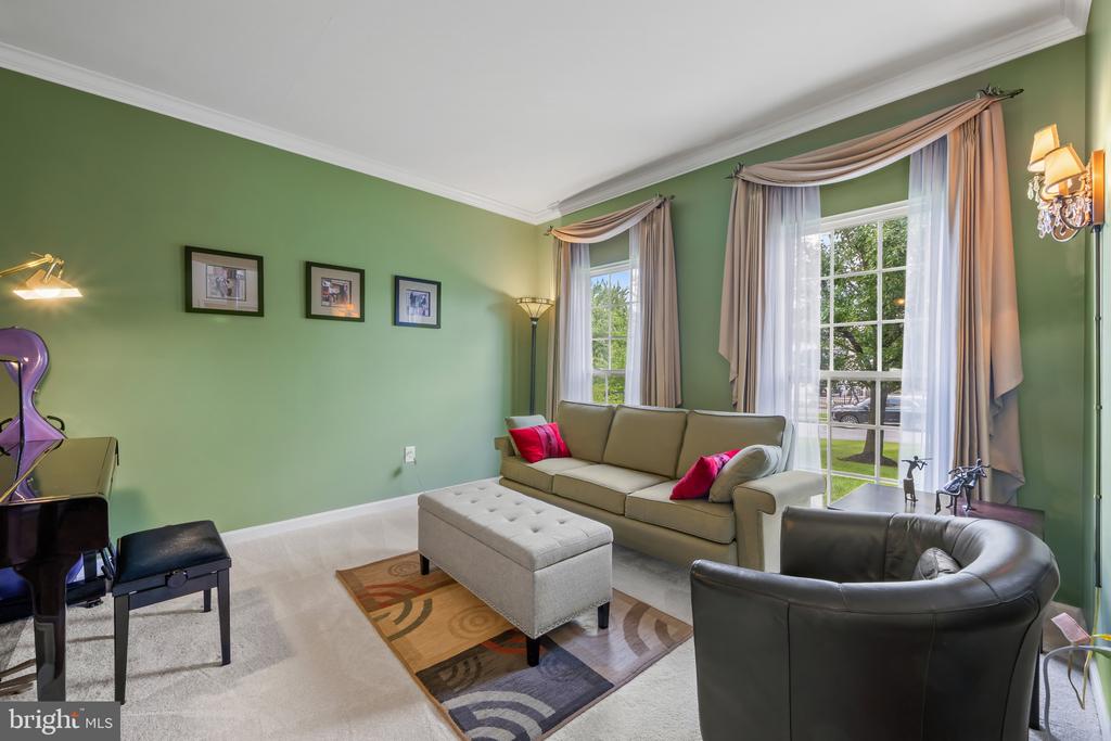 5238 Tiyana Ct