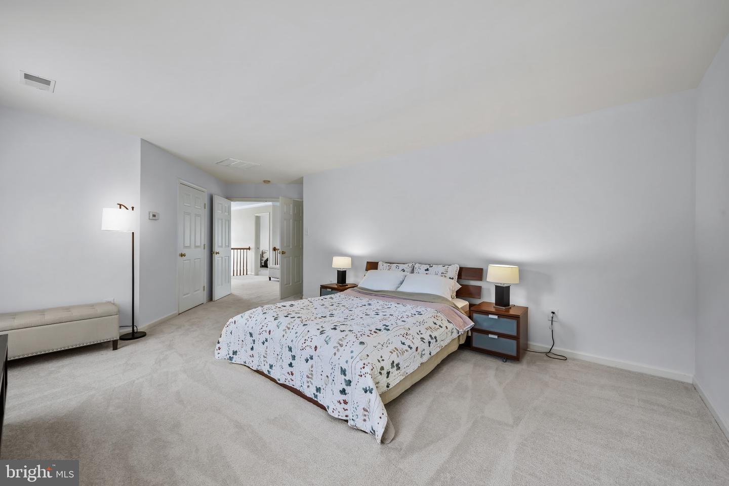 5238 Tiyana Ct