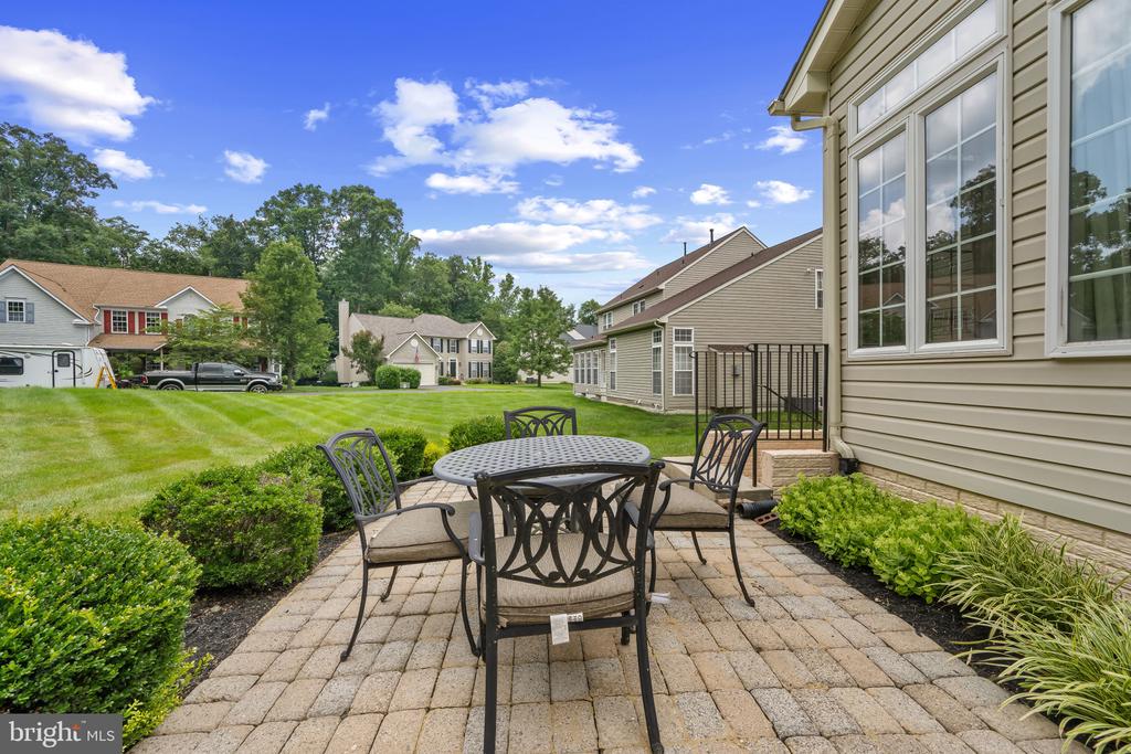 5238 Tiyana Ct