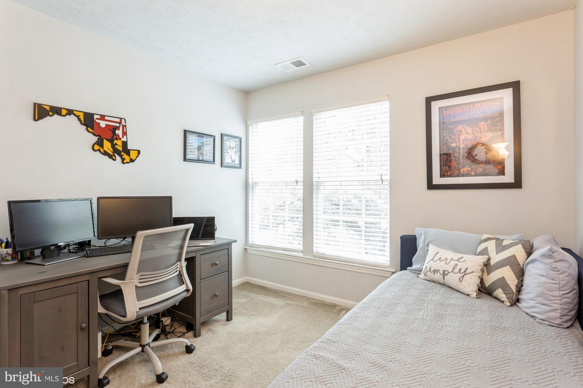 5701 Rowanberry Dr #106