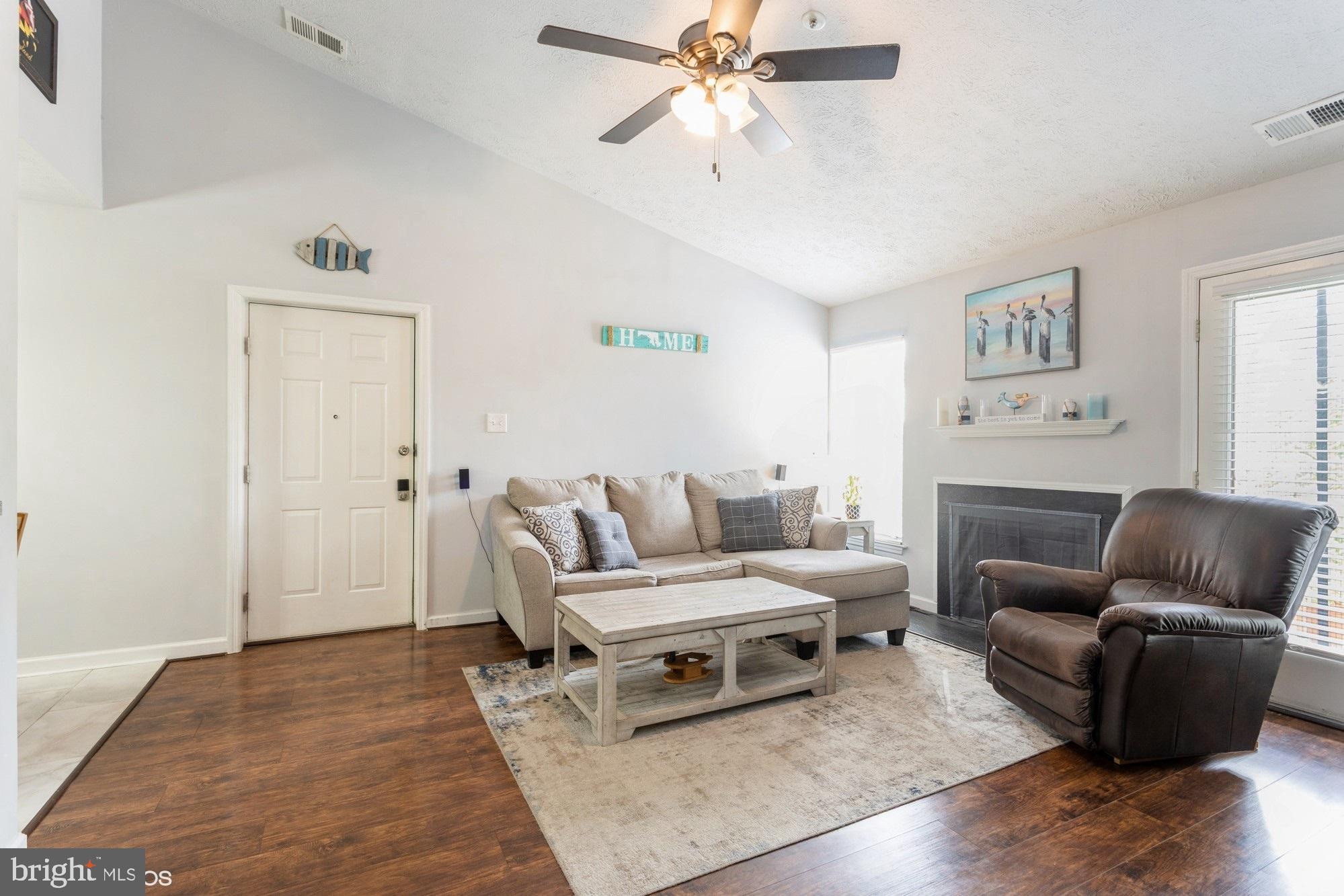 5701 Rowanberry Dr #106