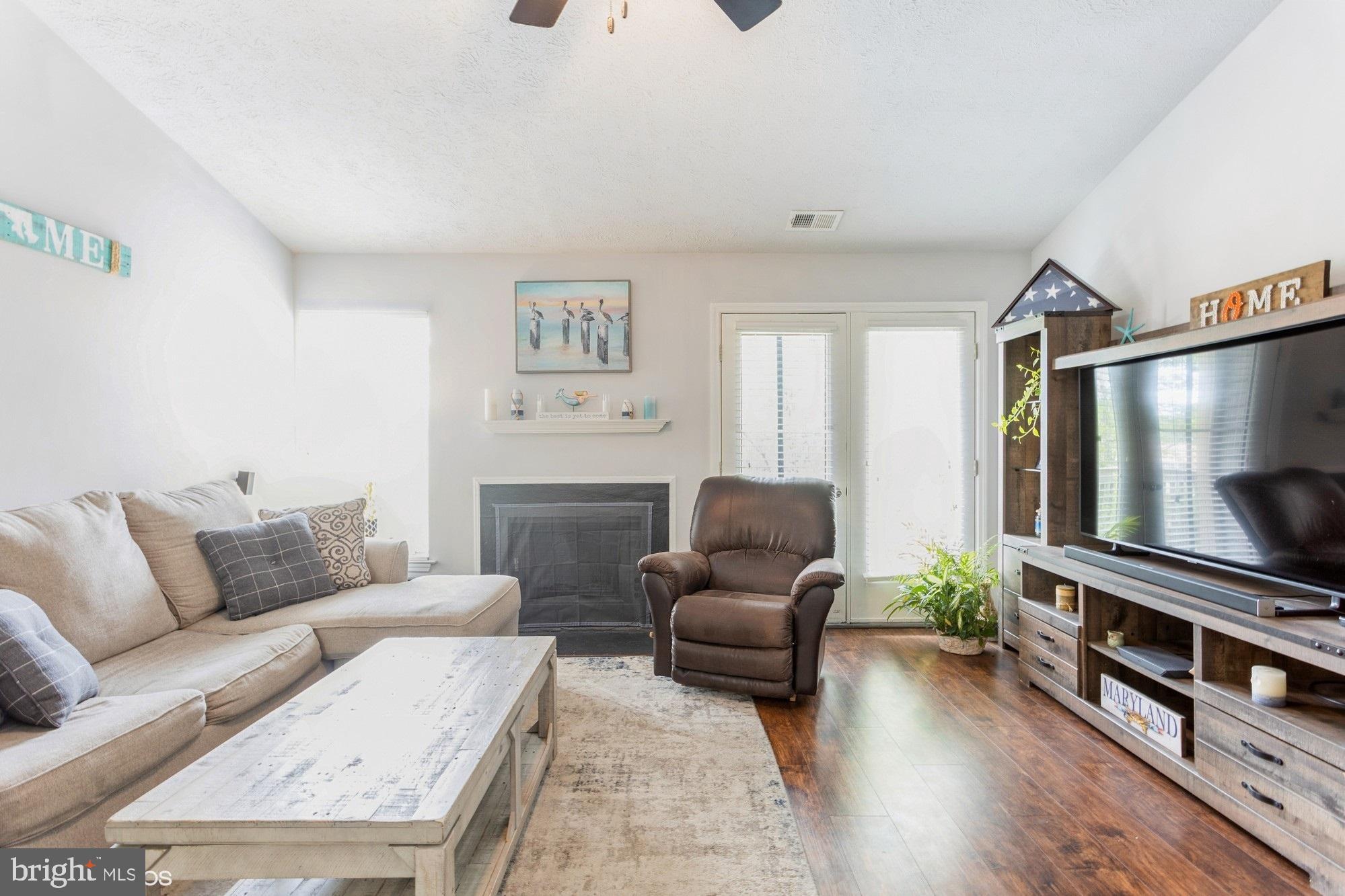 5701 Rowanberry Dr #106