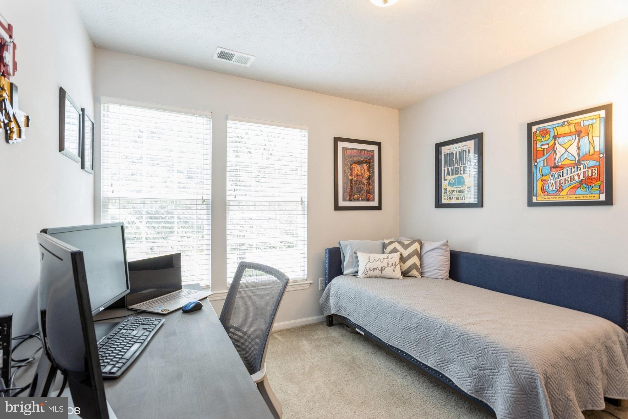 5701 Rowanberry Dr #106