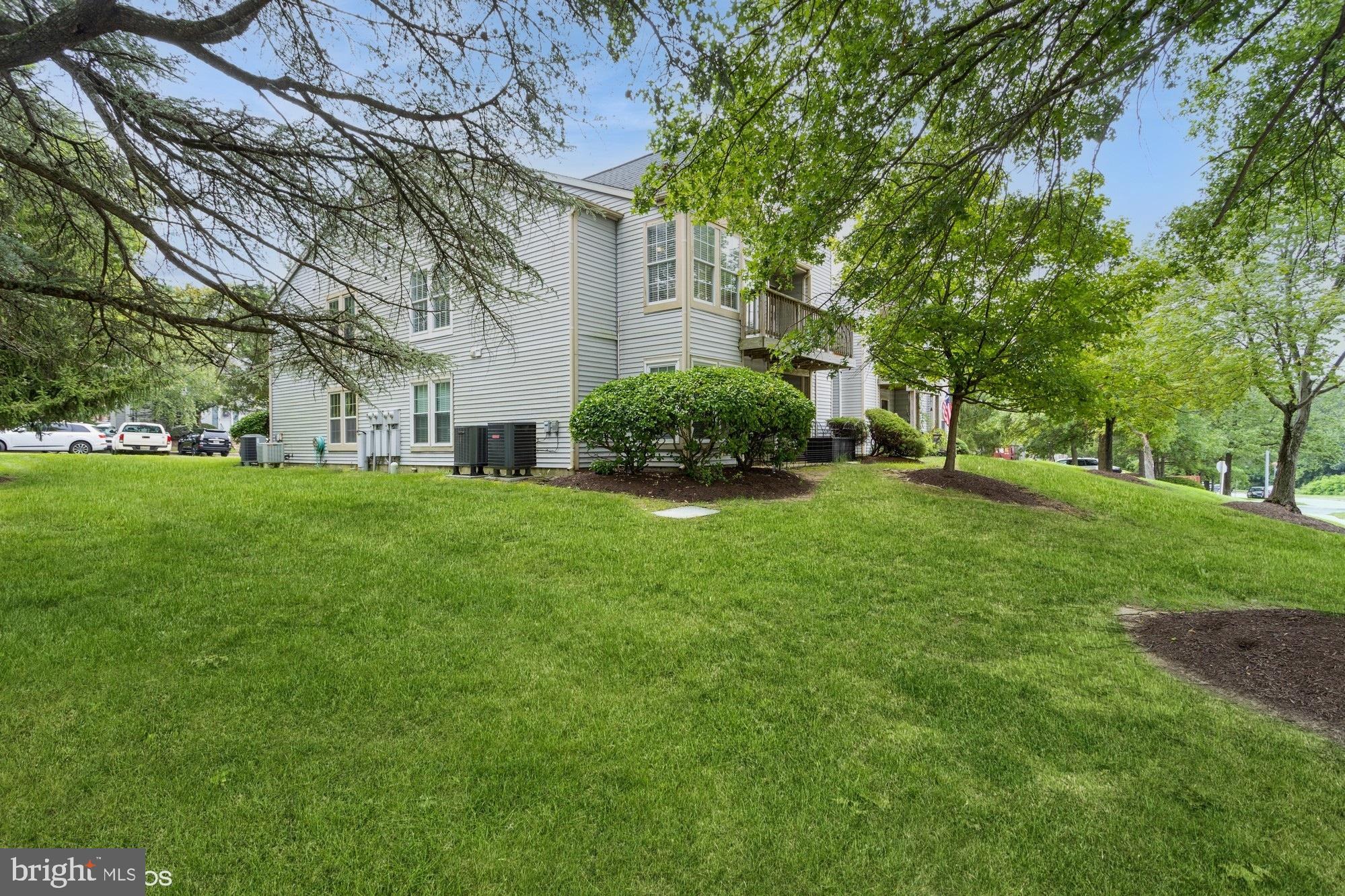 5701 Rowanberry Dr #106