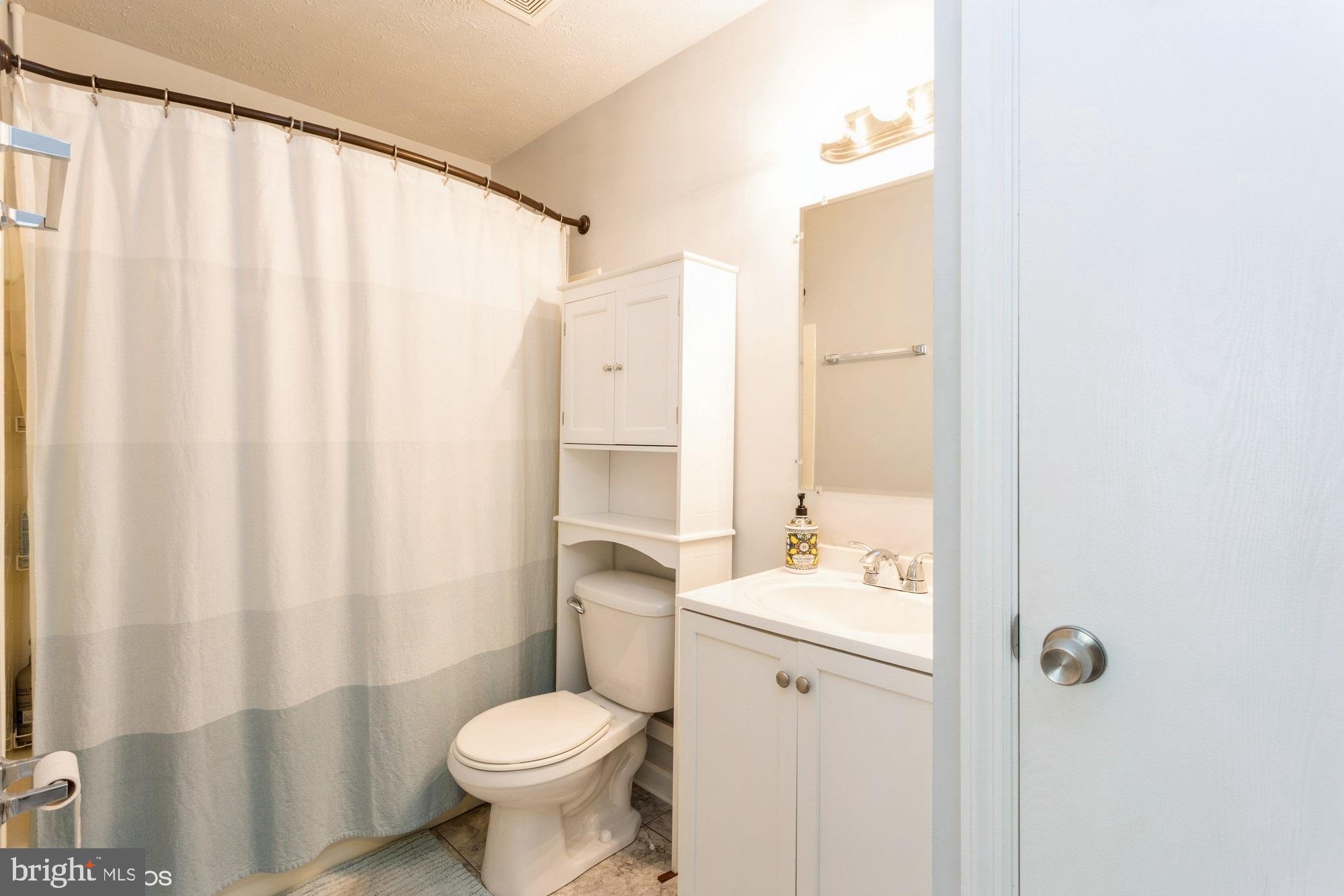 5701 Rowanberry Dr #106