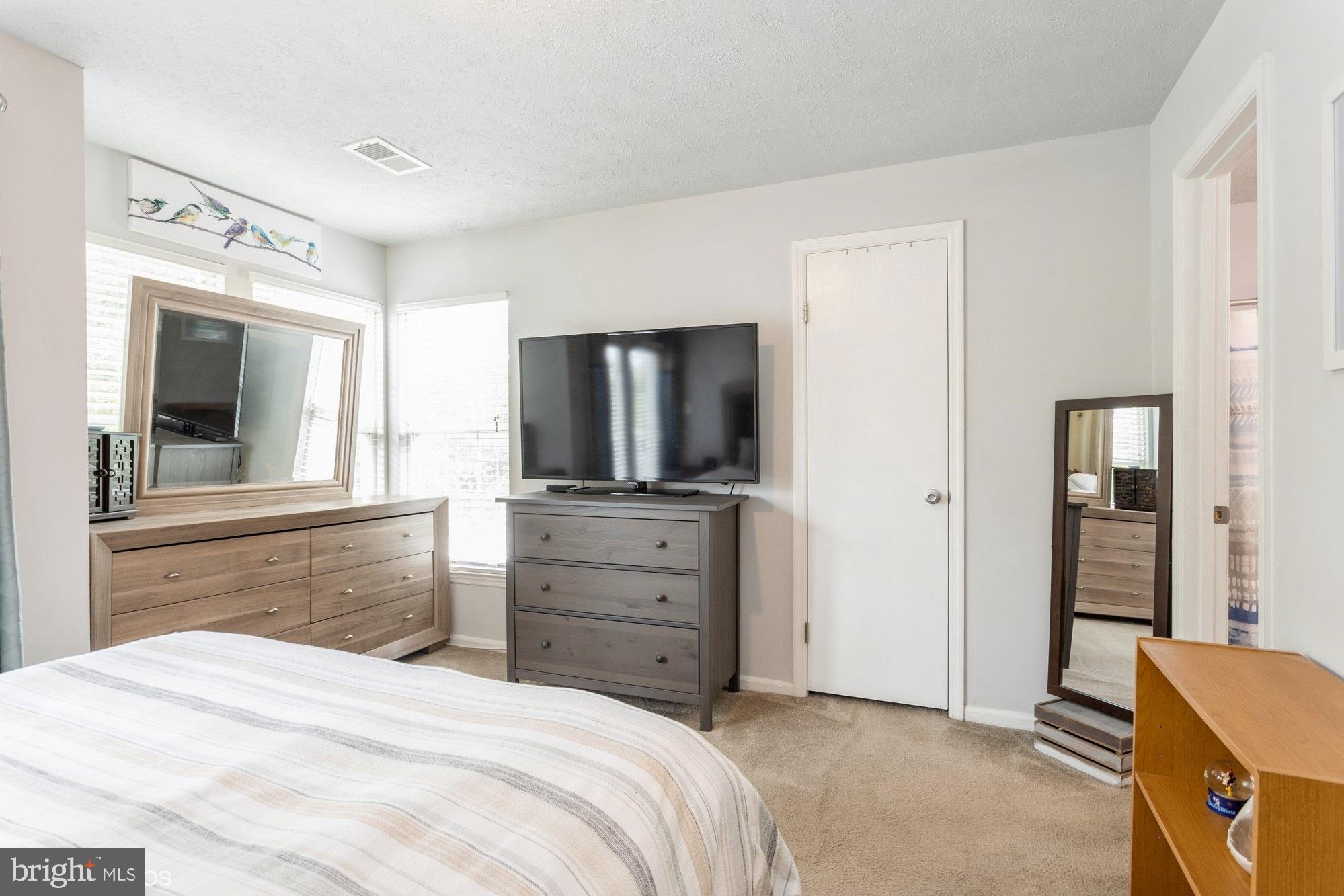 5701 Rowanberry Dr #106